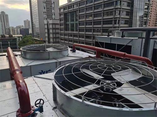 夏季冷卻塔溫度高，很難冷卻怎么辦？(冷卻塔放在車間好不好)